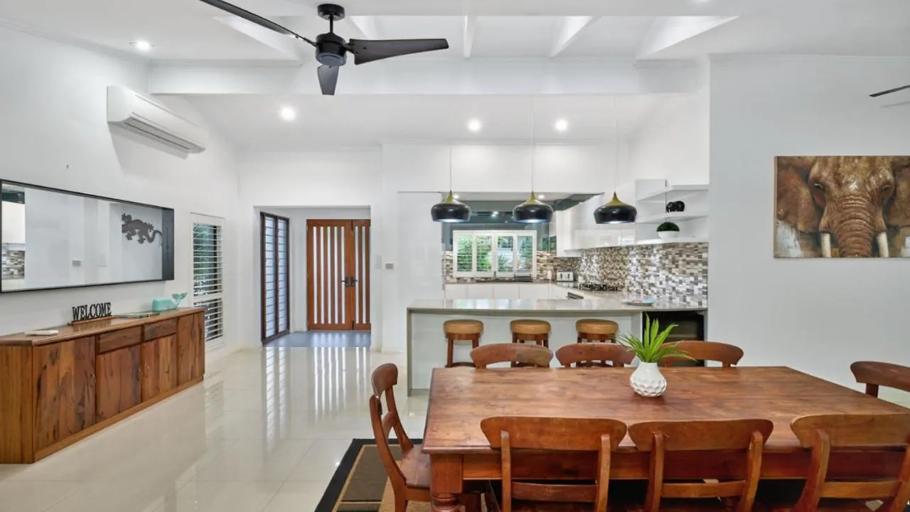 Show Stopper Villa Kewarra Beach 0*,  Australia
